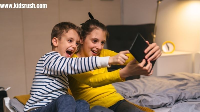 How should be the use of the mobile, tablet, and television of children?